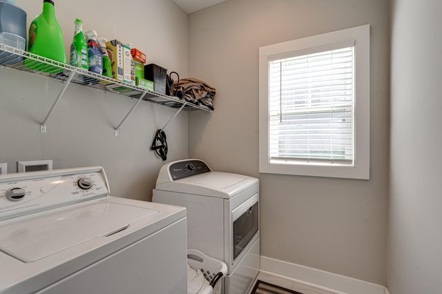 9443 Harris Street, Soddy Daisy, TN 37379
