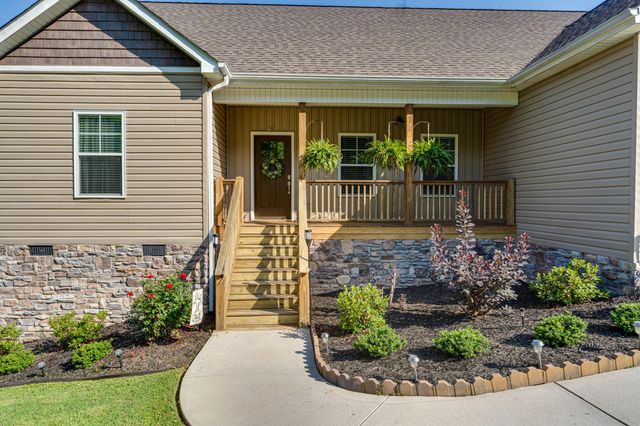 9443 Harris Street, Soddy Daisy, TN 37379