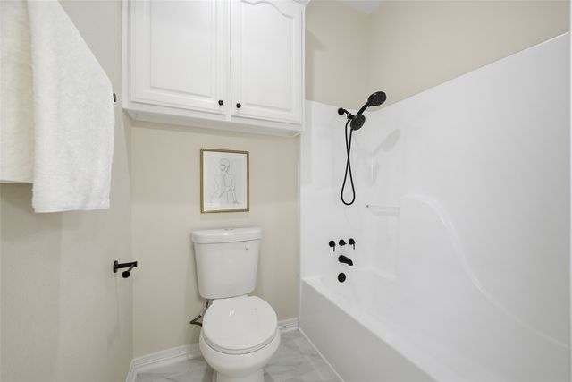 2105 W Crawford Street, Denison, TX 75020