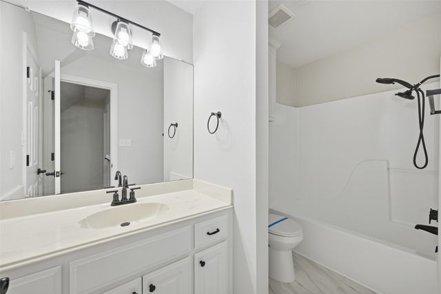 2105 W Crawford Street, Denison, TX 75020