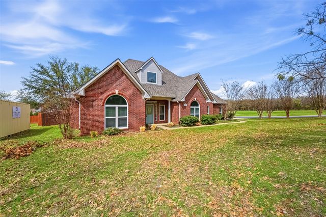 2105 W Crawford Street, Denison, TX 75020