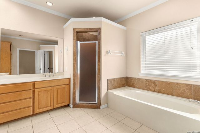 809 Saint James, Seguin, TX 78155