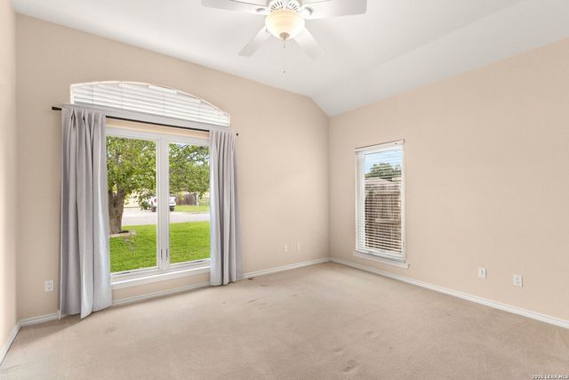 809 Saint James, Seguin, TX 78155