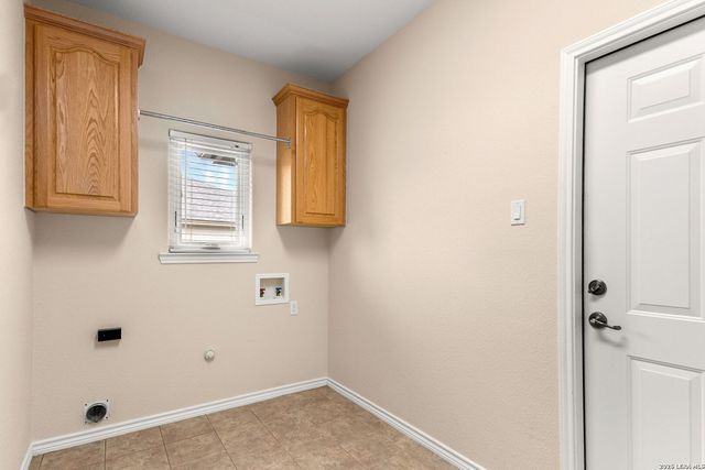 809 Saint James, Seguin, TX 78155