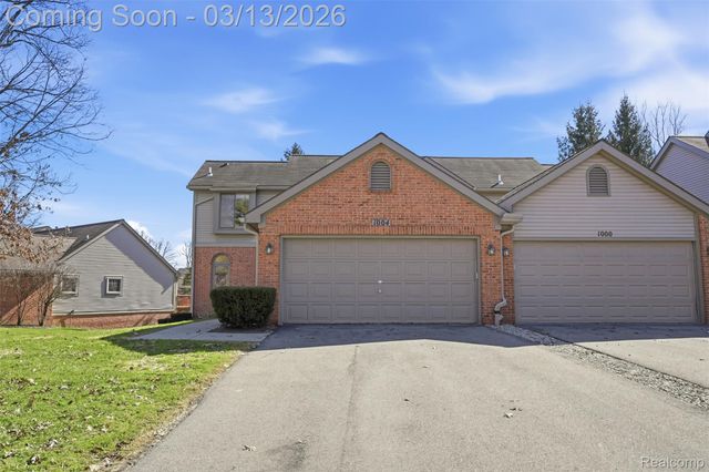 1004 Rosewood Court, Brighton, MI 48116