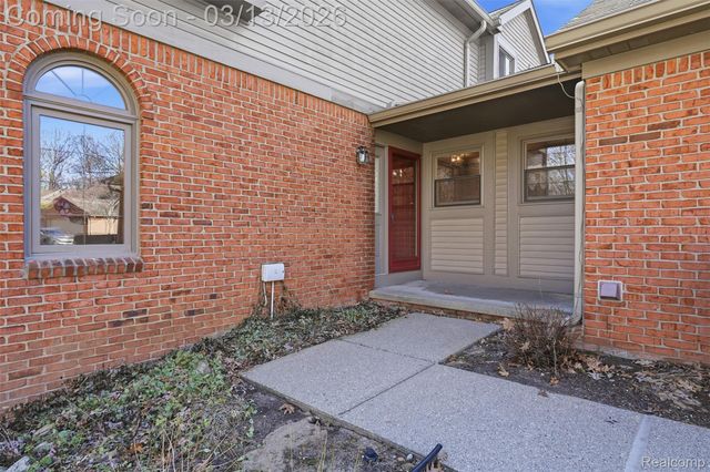 1004 Rosewood Court, Brighton, MI 48116