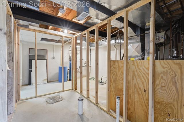 1004 Rosewood Court, Brighton, MI 48116