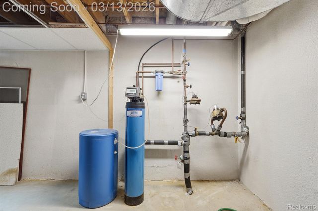 1004 Rosewood Court, Brighton, MI 48116