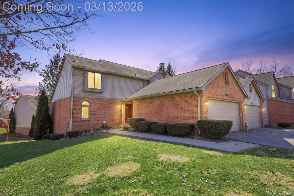 1004 Rosewood Court, Brighton, MI 48116