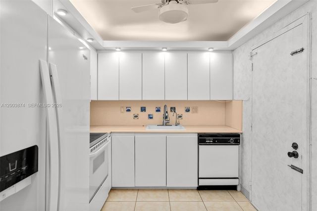 600 Three Islands Blvd 1707, Hallandale Beach, FL 33009