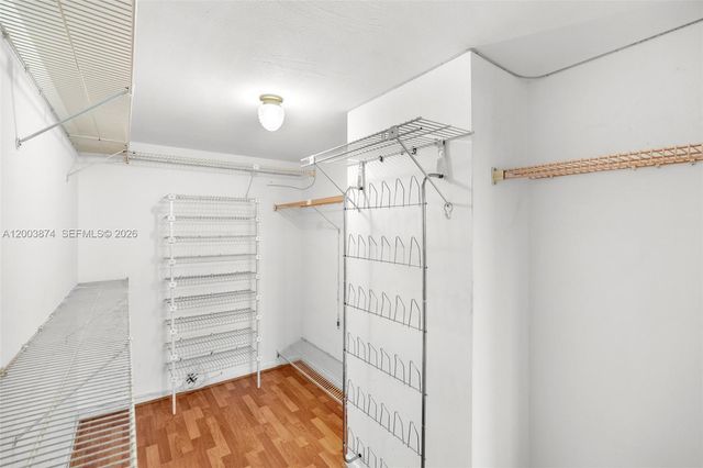 600 Three Islands Blvd 1707, Hallandale Beach, FL 33009