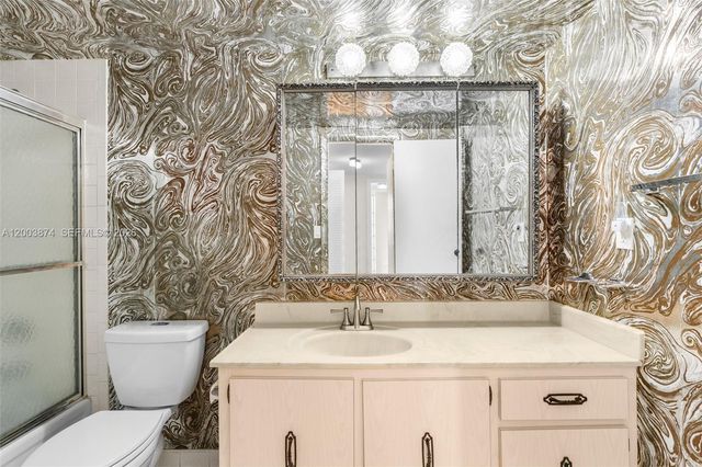 600 Three Islands Blvd 1707, Hallandale Beach, FL 33009