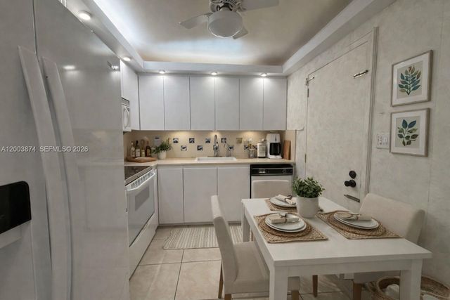 600 Three Islands Blvd 1707, Hallandale Beach, FL 33009