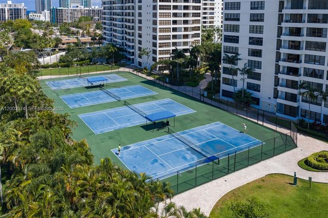 600 Three Islands Blvd 1707, Hallandale Beach, FL 33009