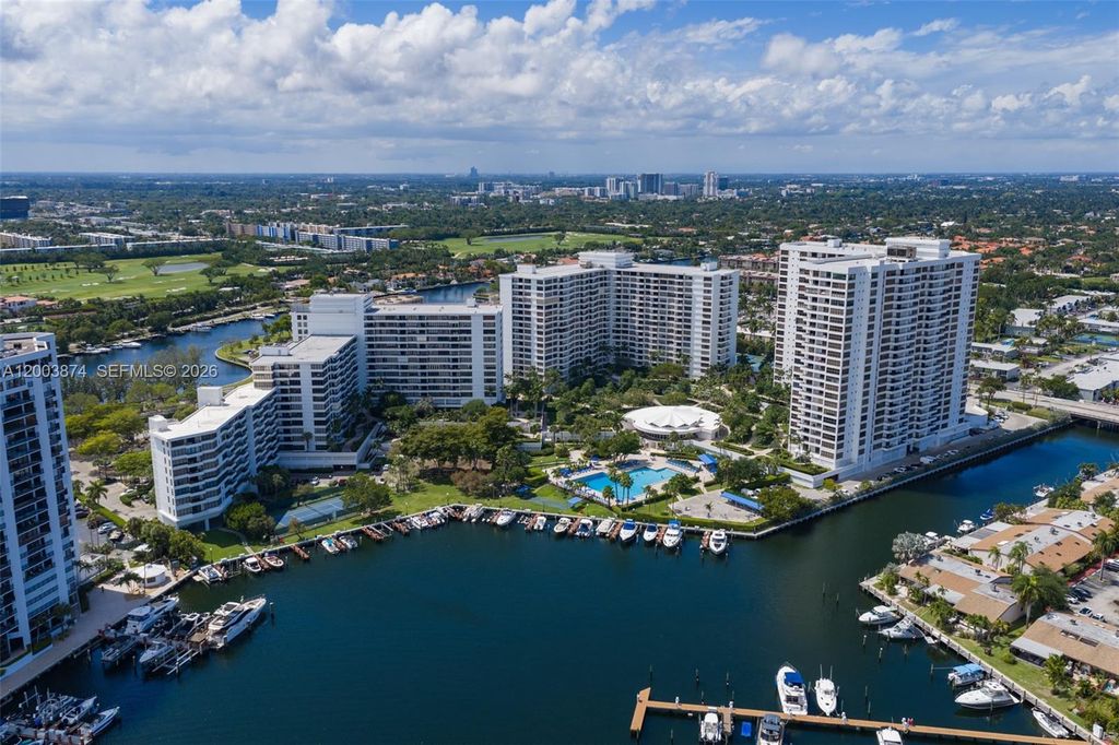 600 Three Islands Blvd 1707, Hallandale Beach, FL 33009