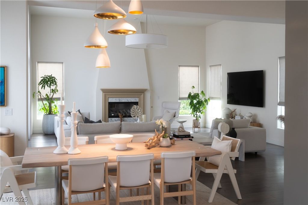 11824 KINGSBARNS Court, Las Vegas, NV 89141