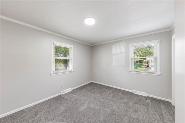 6739 NW Hilldale Drive, Kansas City, MO 64151