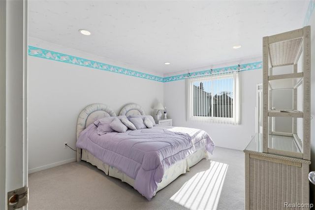 39044 Wilton Court, Farmington Hills, MI 48331