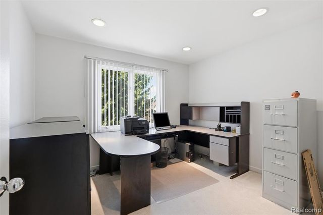 39044 Wilton Court, Farmington Hills, MI 48331