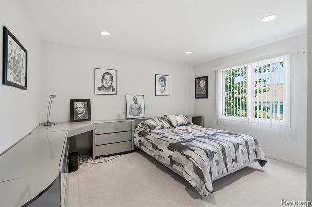 39044 Wilton Court, Farmington Hills, MI 48331