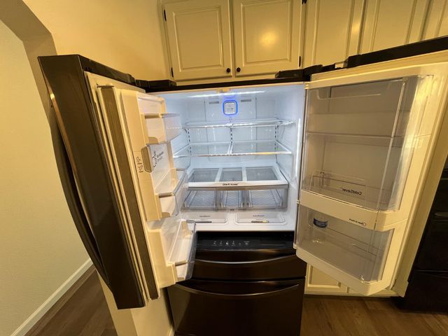 5326 E Meadowood Dr, Stockton, CA 95215