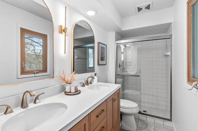 104 Belmont Road, Apple Valley, MN 55124