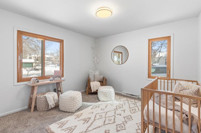 104 Belmont Road, Apple Valley, MN 55124