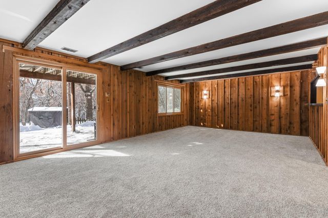 104 Belmont Road, Apple Valley, MN 55124