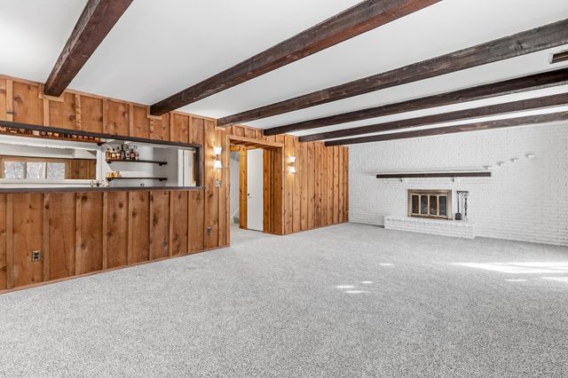 104 Belmont Road, Apple Valley, MN 55124