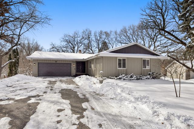 104 Belmont Road, Apple Valley, MN 55124