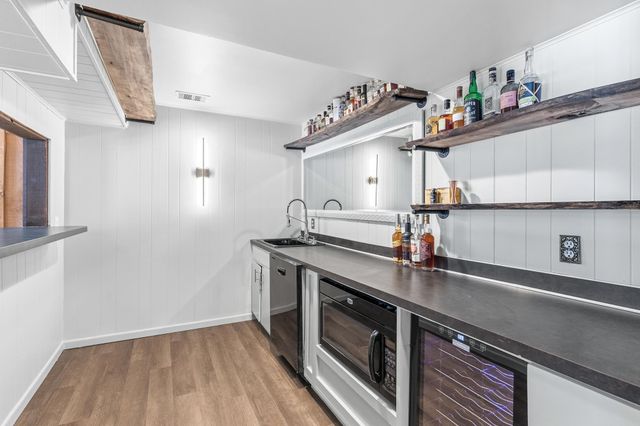 104 Belmont Road, Apple Valley, MN 55124