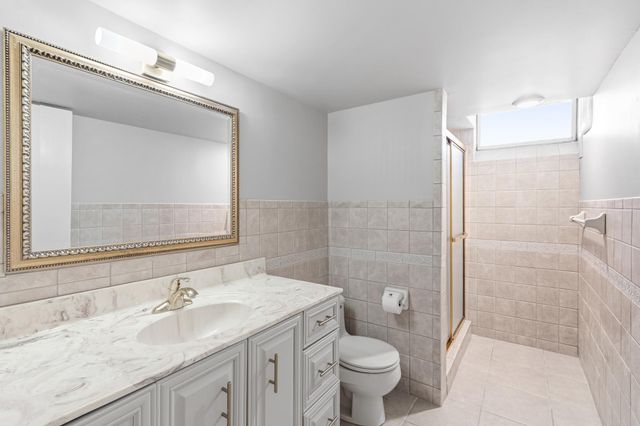 104 Belmont Road, Apple Valley, MN 55124