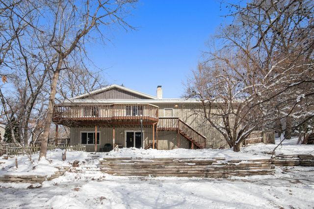 104 Belmont Road, Apple Valley, MN 55124