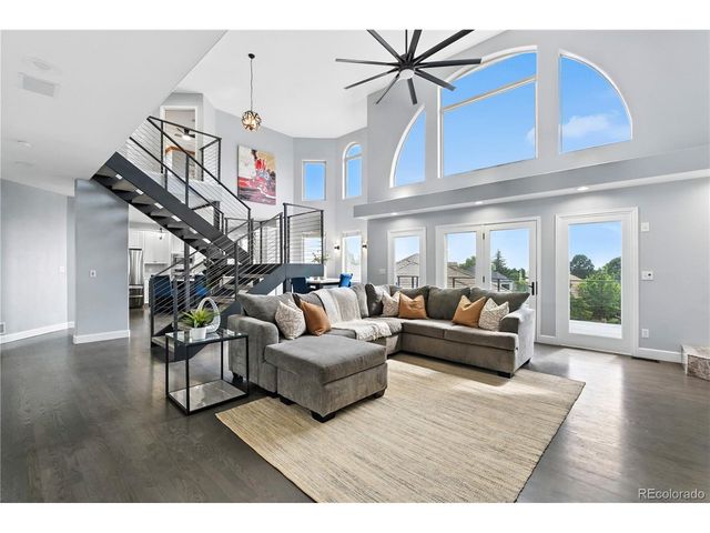 7092 Secrest Ct, Arvada, CO 80007