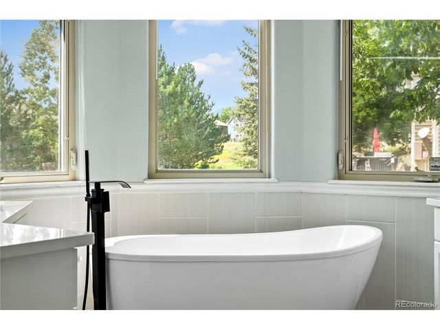 7092 Secrest Ct, Arvada, CO 80007