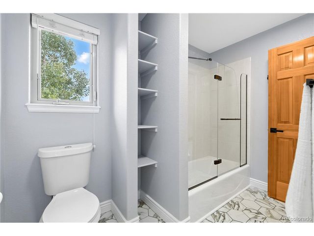 7092 Secrest Ct, Arvada, CO 80007