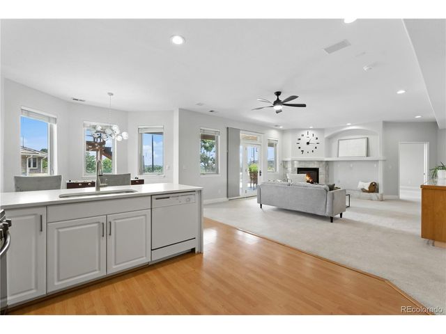 7092 Secrest Ct, Arvada, CO 80007