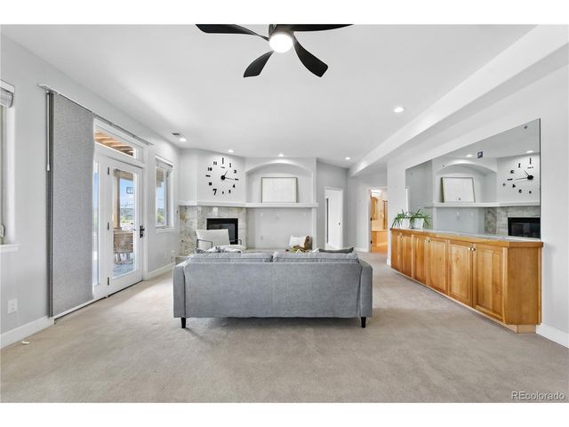 7092 Secrest Ct, Arvada, CO 80007