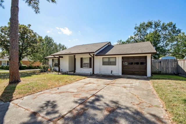 3320 Churchill Street, Pearland, TX 77581