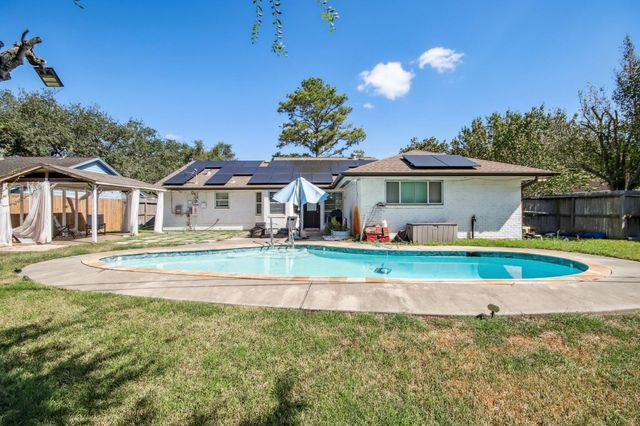 3320 Churchill Street, Pearland, TX 77581
