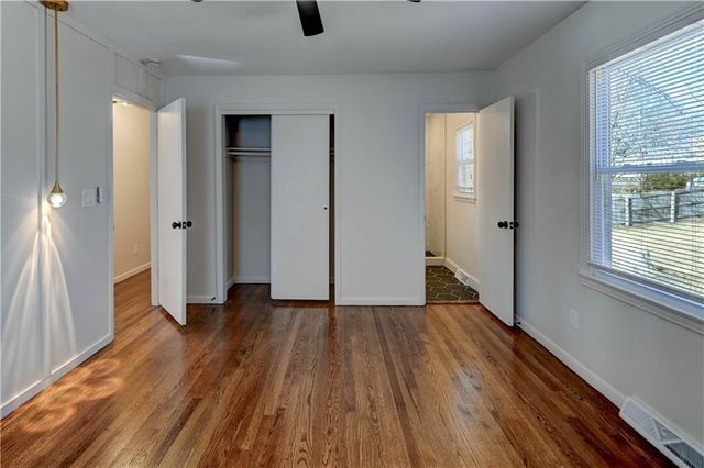 5704 W 100th Terrace, Overland Park, KS 66207