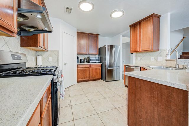 2715 Eros Lane, Missouri City, TX 77459