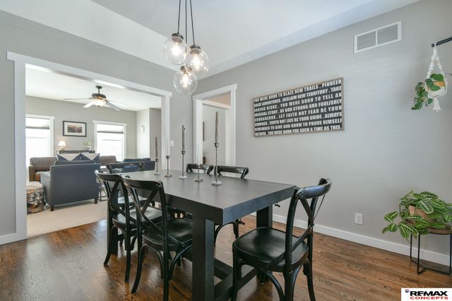 7615 S 38th Street, Lincoln, NE 68516