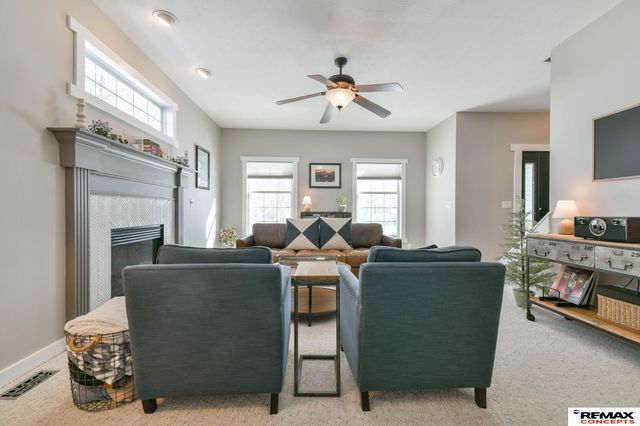 7615 S 38th Street, Lincoln, NE 68516