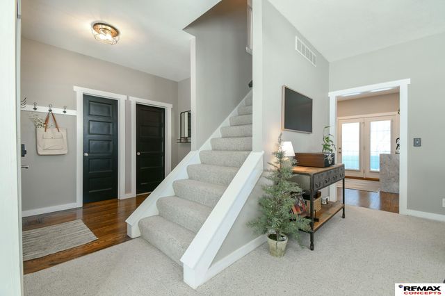 7615 S 38th Street, Lincoln, NE 68516