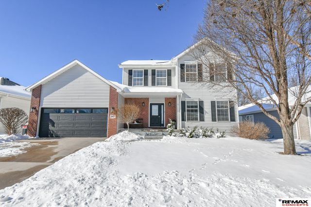 7615 S 38th Street, Lincoln, NE 68516