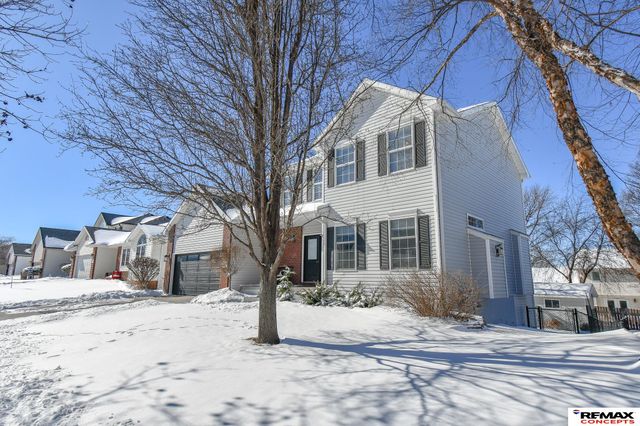 7615 S 38th Street, Lincoln, NE 68516