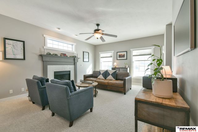 7615 S 38th Street, Lincoln, NE 68516