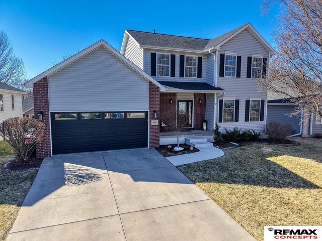 7615 S 38th Street, Lincoln, NE 68516