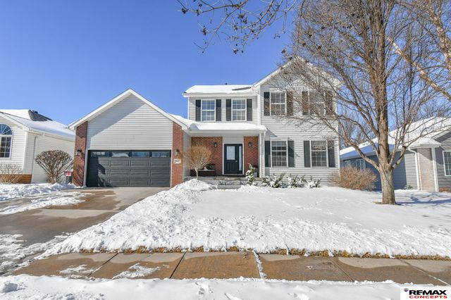 7615 S 38th Street, Lincoln, NE 68516